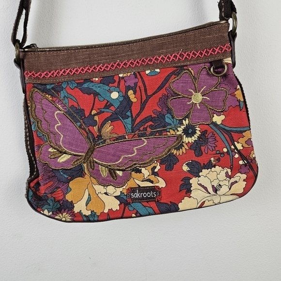 Sakroots Artist Circle Flat Crossbody, Floral Butterfly - Picture 1 of 11